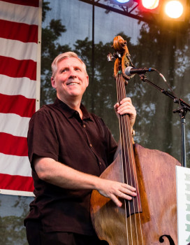 Alan Tompkins at Bloomin' Bluegrass 2017, by Nathaniel Dalzell